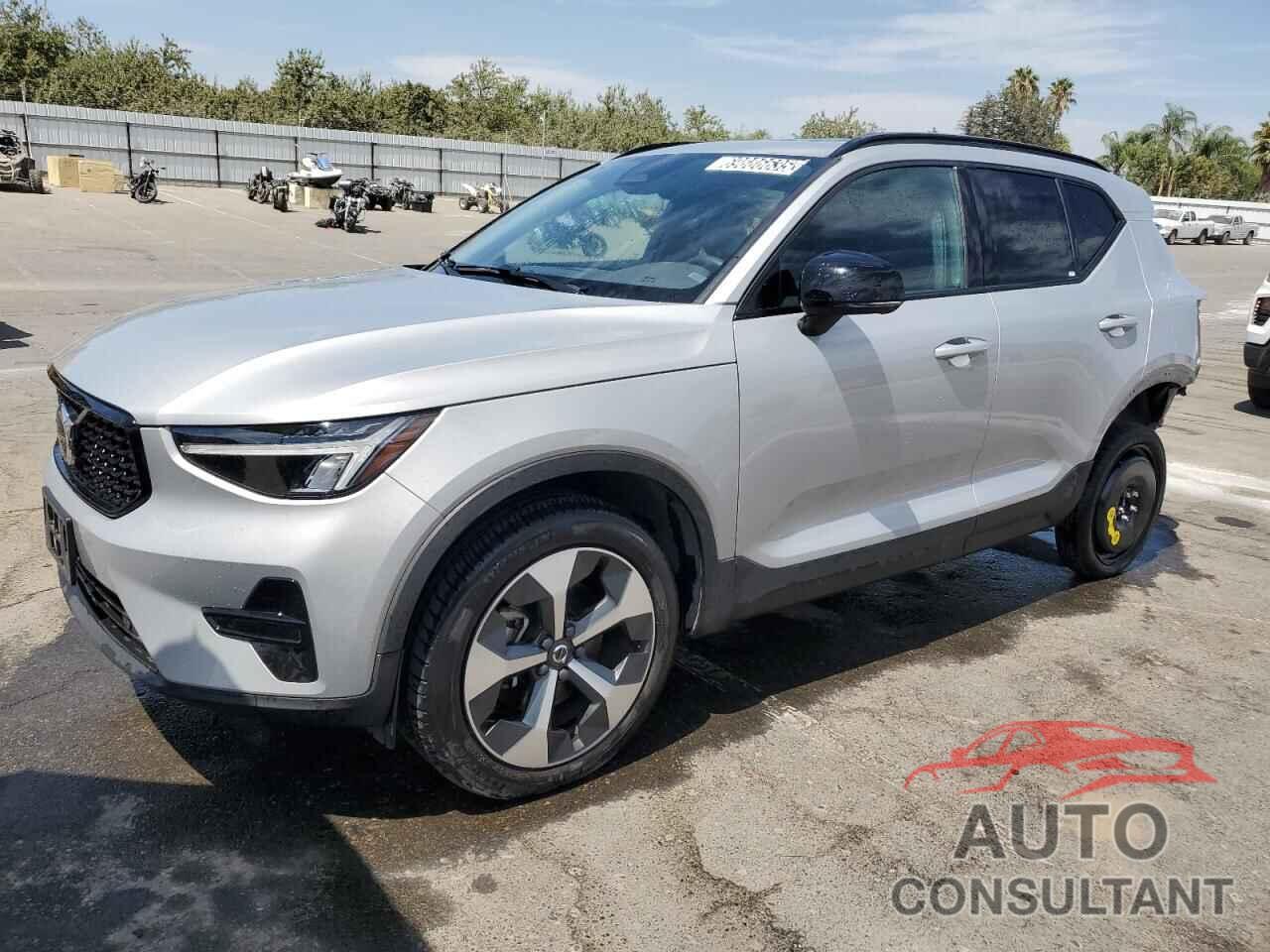 VOLVO XC40 CORE 2024 - YV4L12UK6R2281821