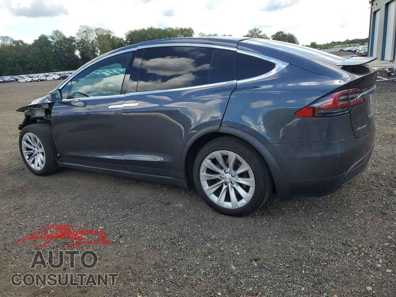 TESLA MODEL X 2016 - 5YJXCBE28GF005115