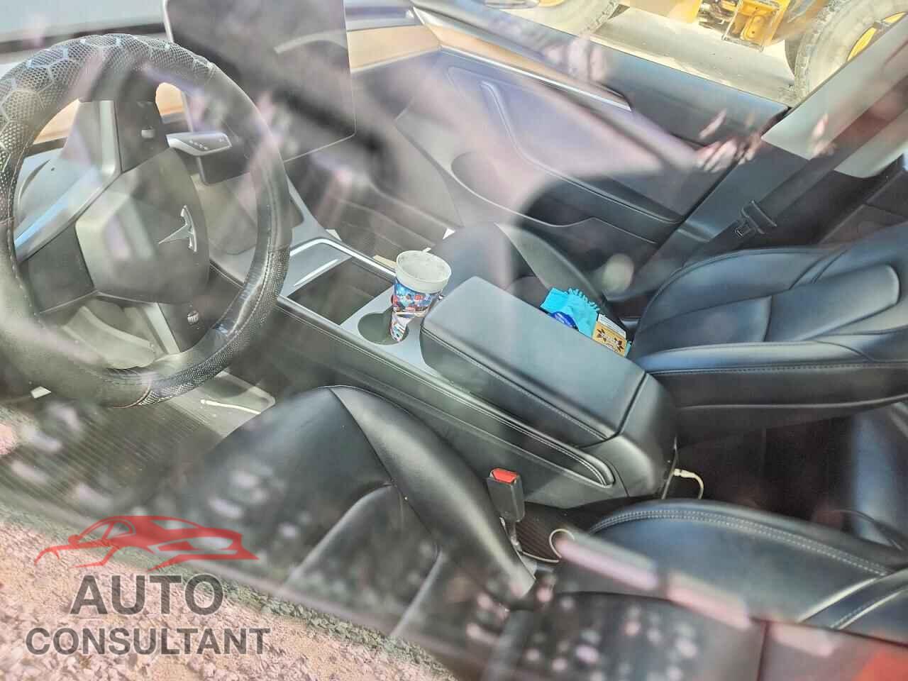 TESLA MODEL 3 2022 - 5YJ3E1EA6NF372019