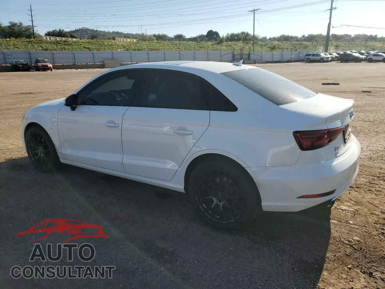 AUDI A3 2018 - WAUB8GFF8J1009334