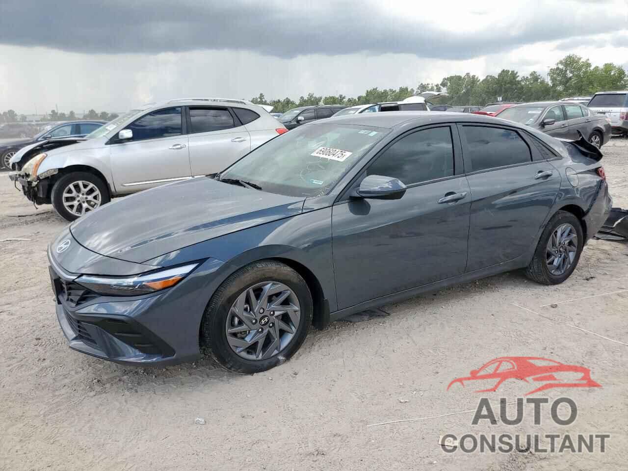 HYUNDAI ELANTRA 2024 - KMHLM4DG4RU746985