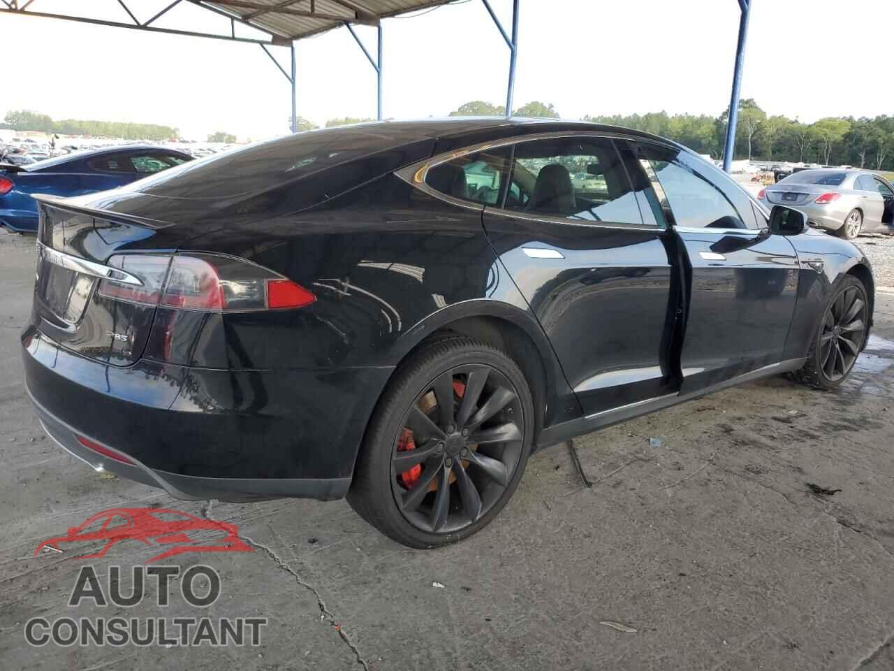 TESLA MODEL S 2013 - 5YJSA1DP5DFP07055