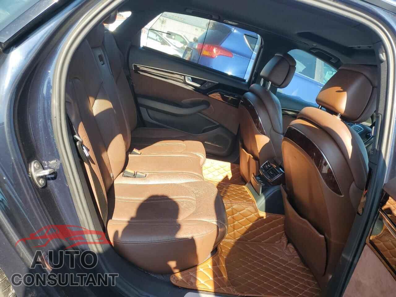 AUDI A8 2013 - WAUR2AFD5DN018212