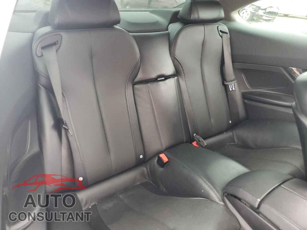 BMW 6 SERIES 2012 - WBALX3C59CDV77752