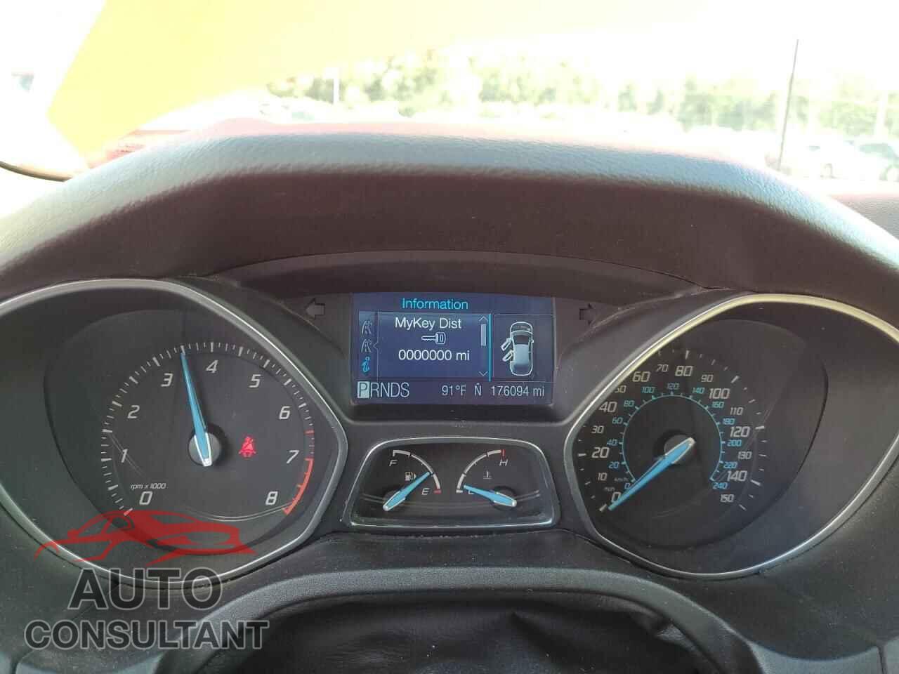 FORD FOCUS 2012 - 1FAHP3H22CL357341