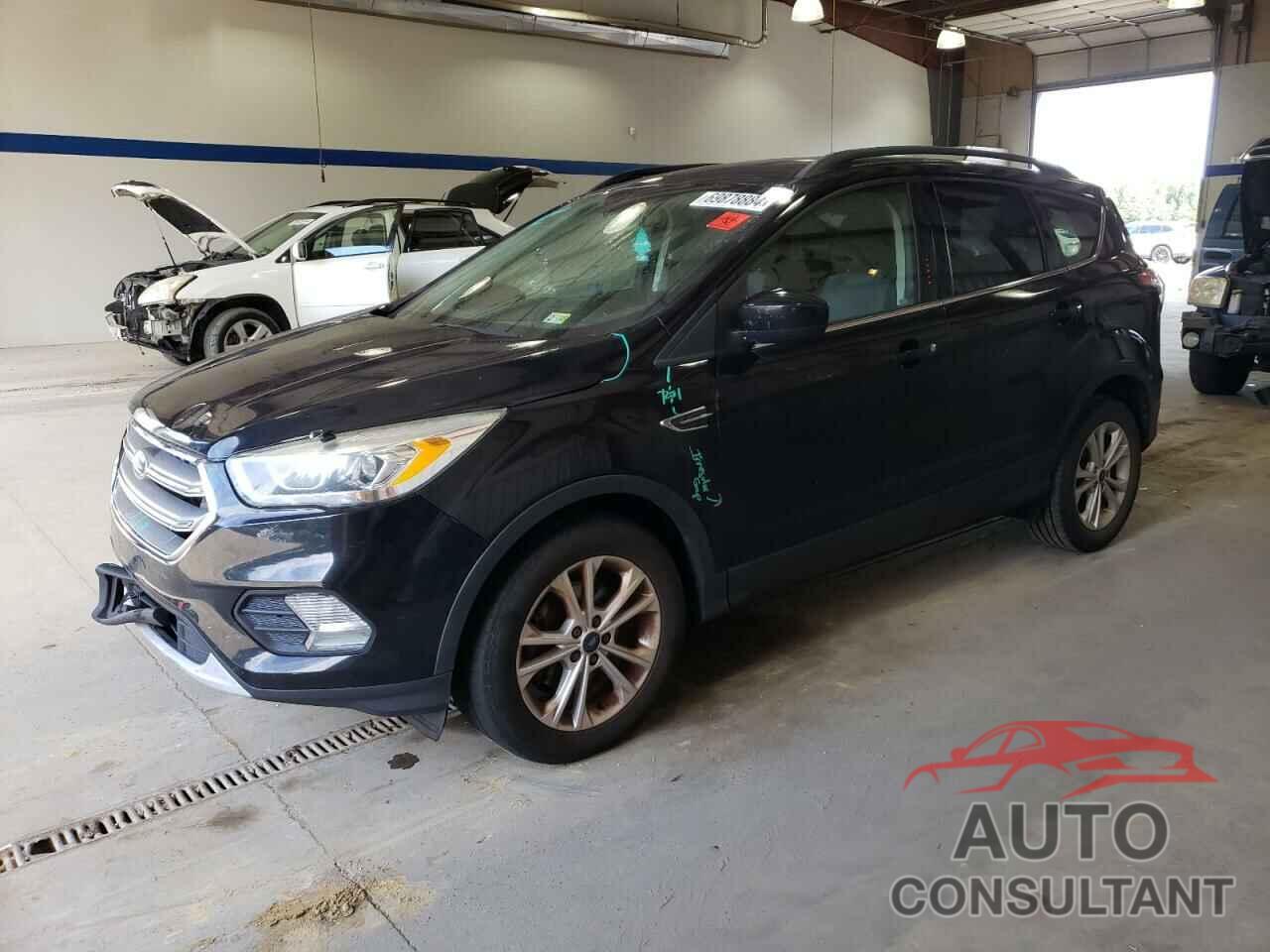 FORD ESCAPE 2017 - 1FMCU0GD2HUC94298