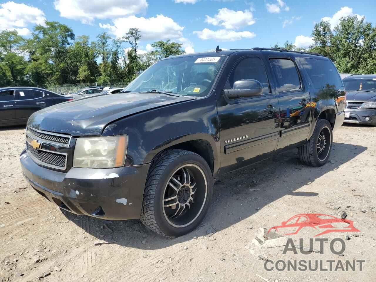 CHEVROLET SUBURBAN 2013 - 1GNSKJE73DR266006