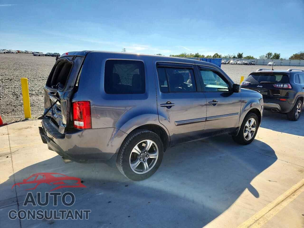 HONDA PILOT 2015 - 5FNYF3H37FB005109