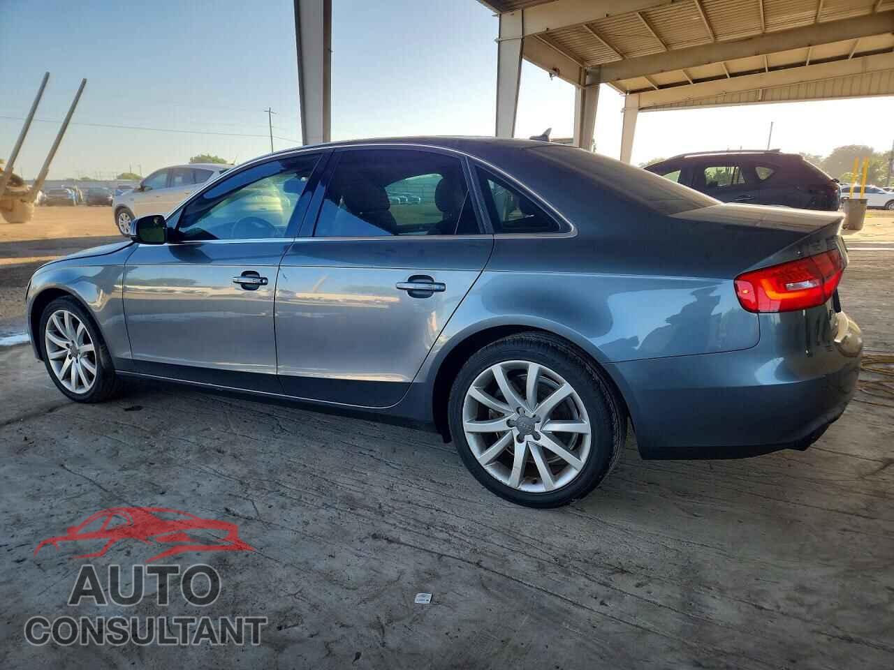 AUDI A4 2013 - WAUEFAFL3DN010586