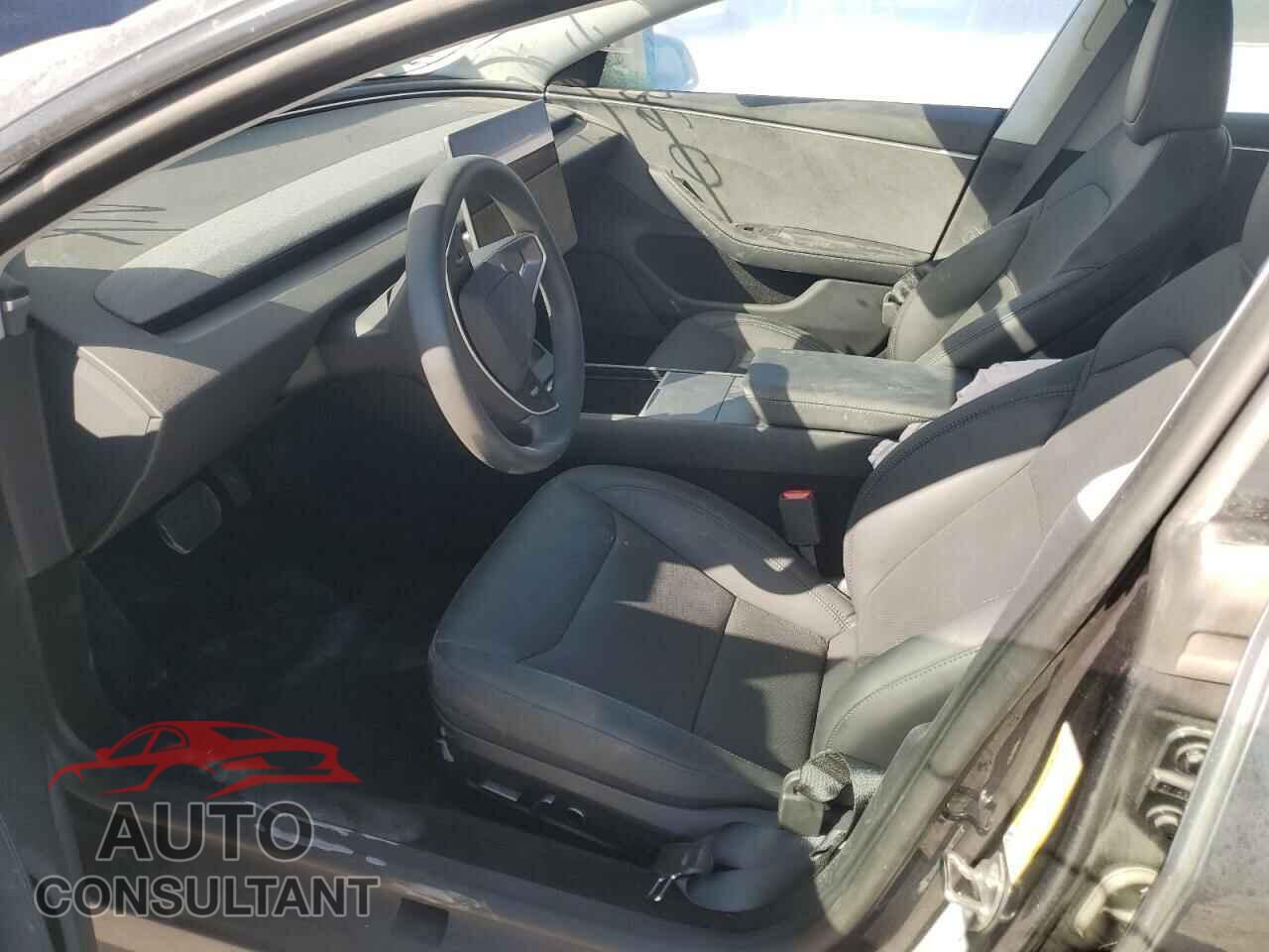 TESLA MODEL 3 2024 - 5YJ3E1EA3RF784534