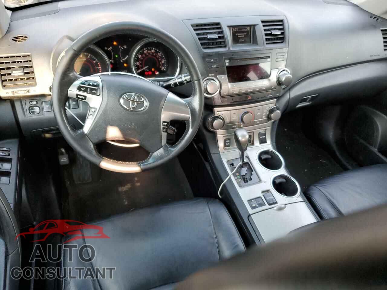 TOYOTA HIGHLANDER 2012 - 5TDBK3EH8CS136123