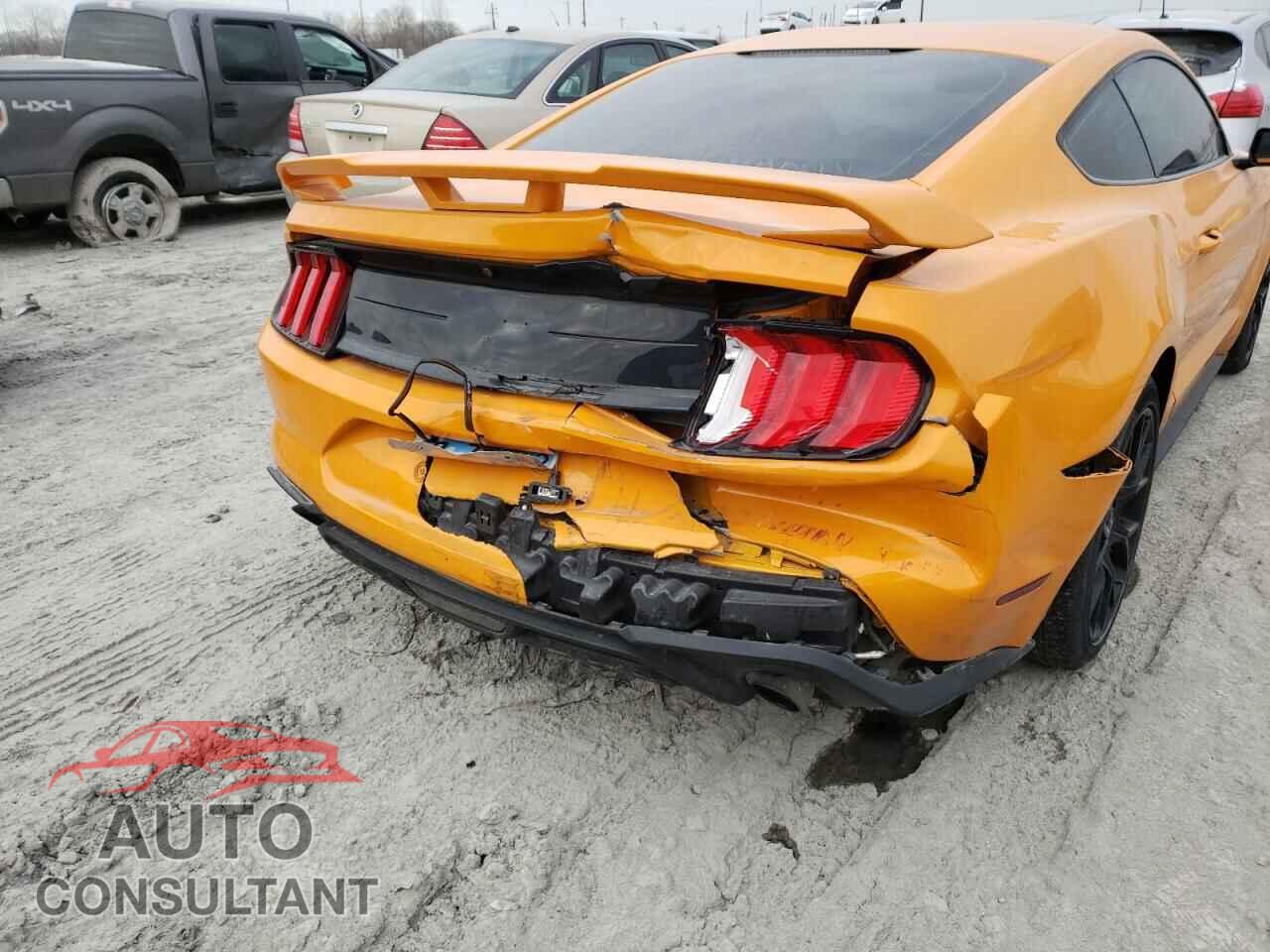FORD MUSTANG 2018 - 1FA6P8TH2J5163376