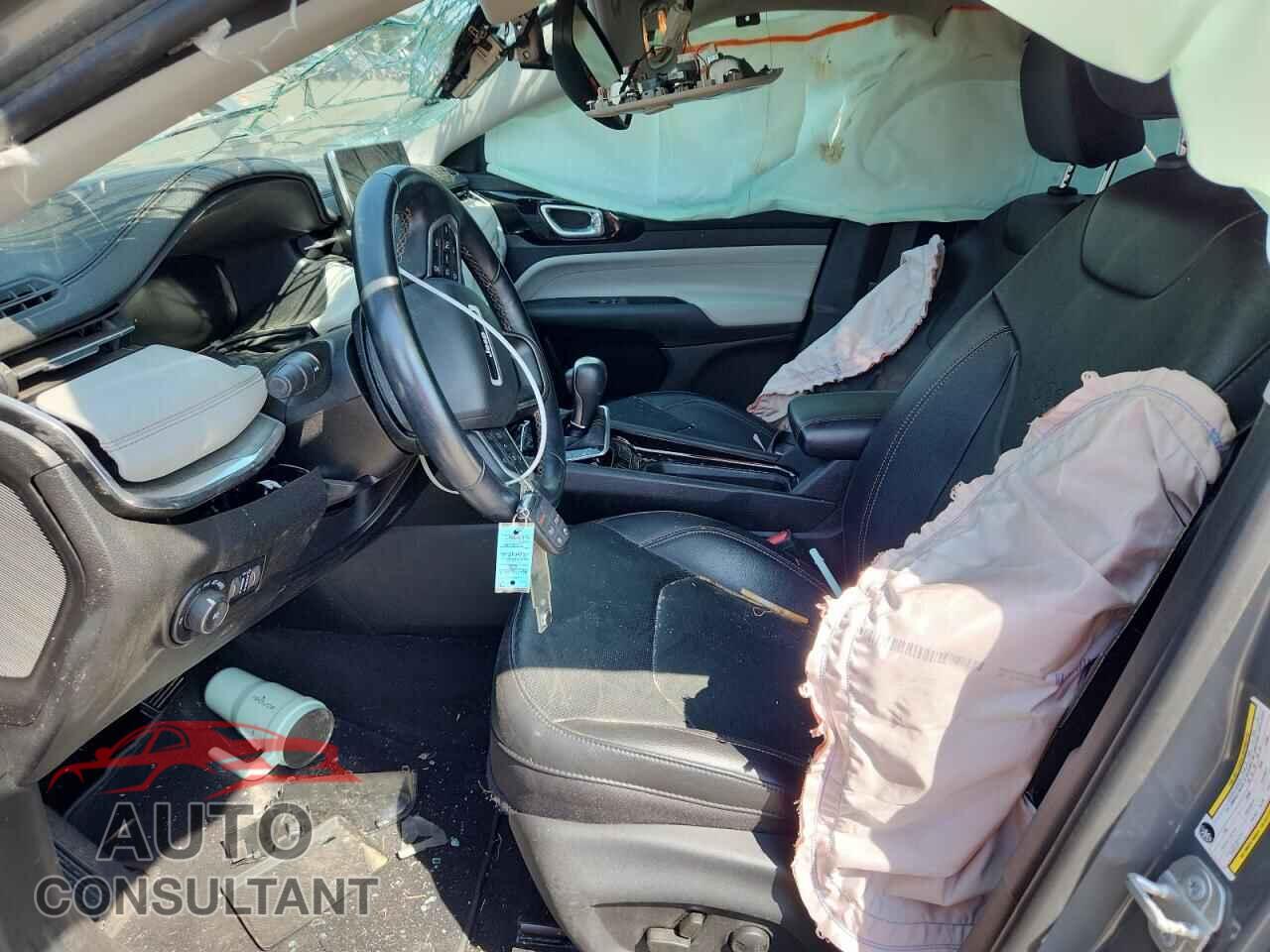 JEEP COMPASS 2022 - 3C4NJDCB6NT210247