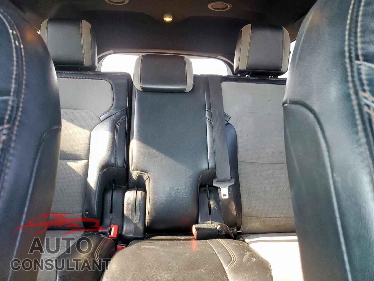 FORD EXPLORER 2017 - 1FM5K7D87HGC20517