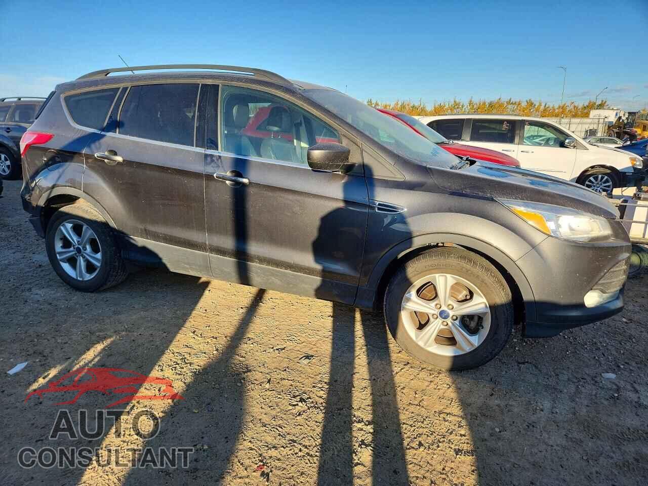 FORD ESCAPE 2016 - 1FMCU9G91GUA87433