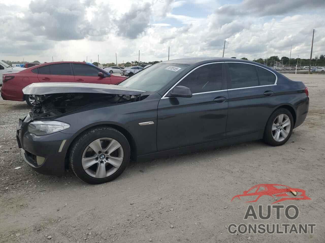 BMW 5 SERIES 2011 - WBAFR1C55BC739683