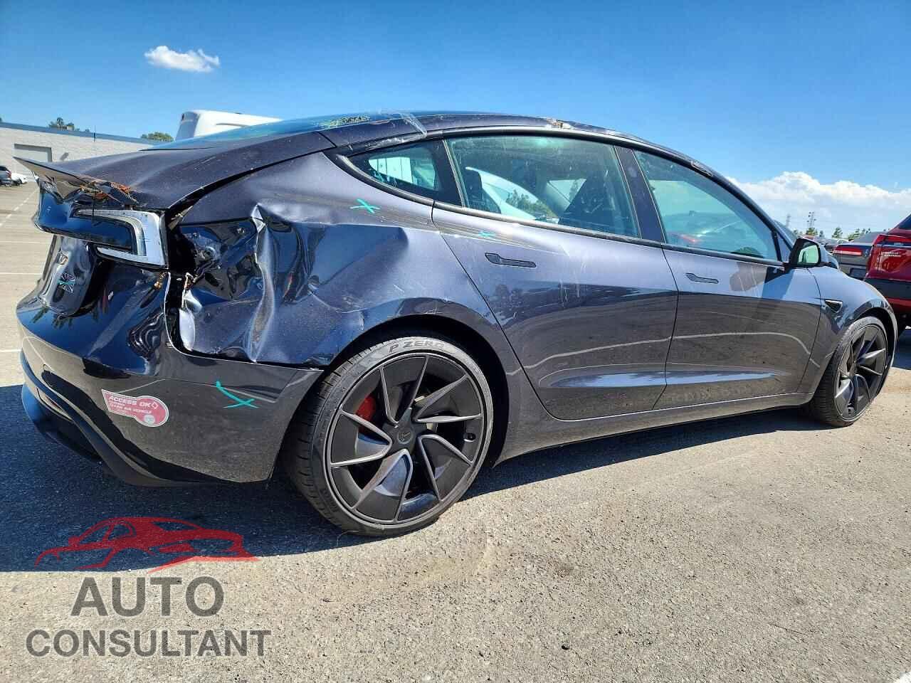 TESLA MODEL 3 2024 - 5YJ3E1ET9RF863479