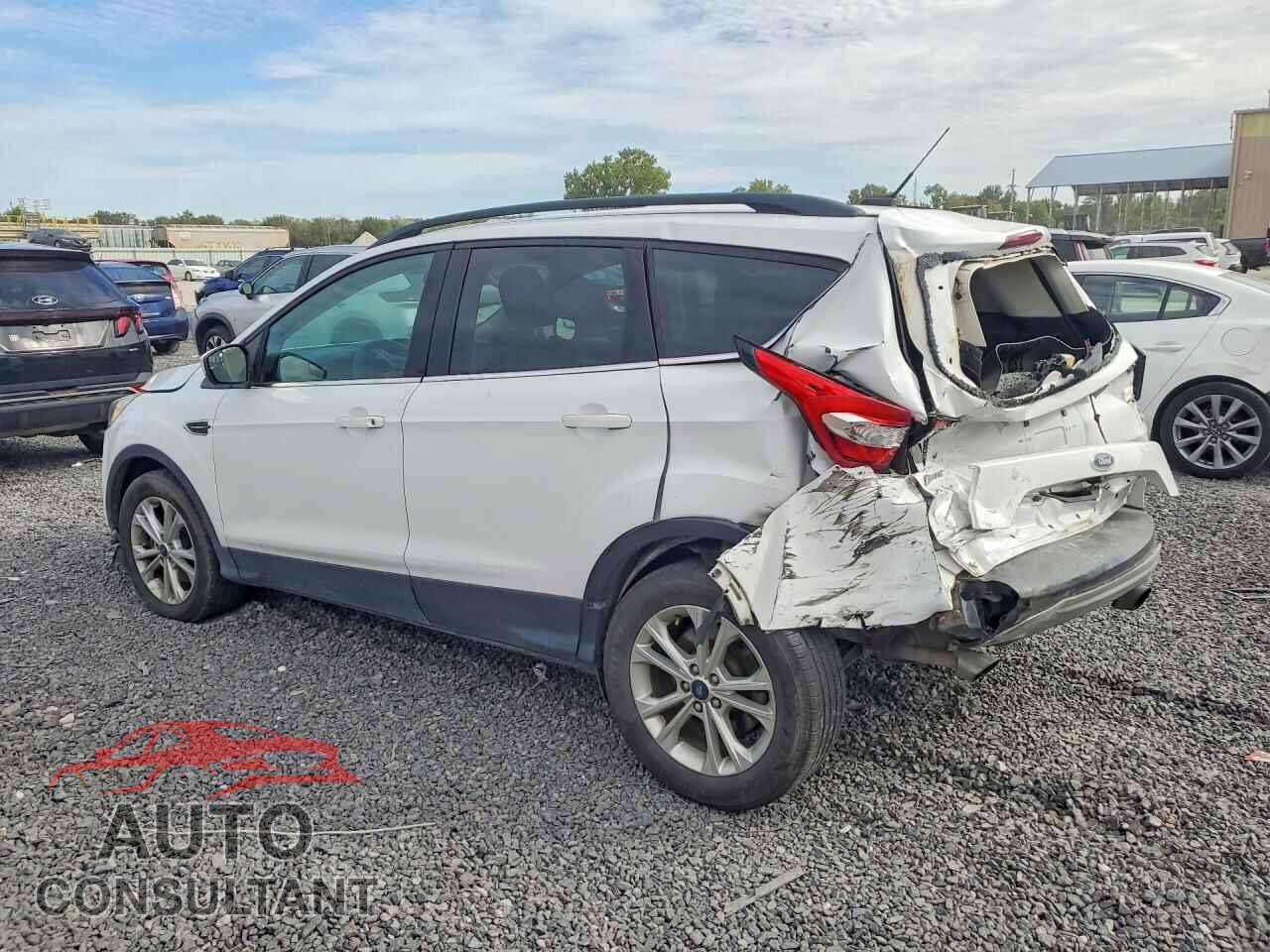 FORD ESCAPE 2018 - 1FMCU9G96JUC38564