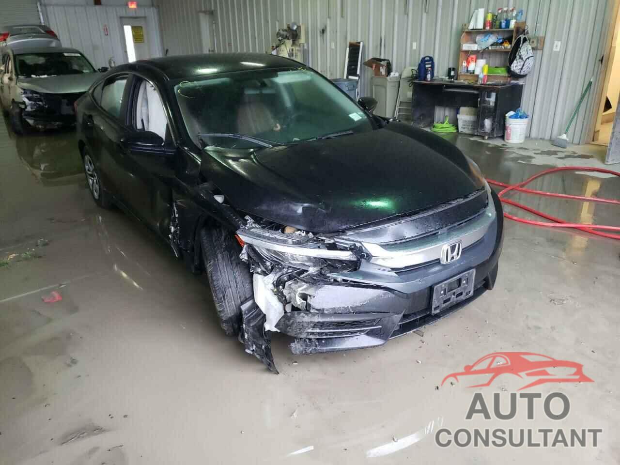 HONDA CIVIC 2018 - 2HGFC2F58JH588678