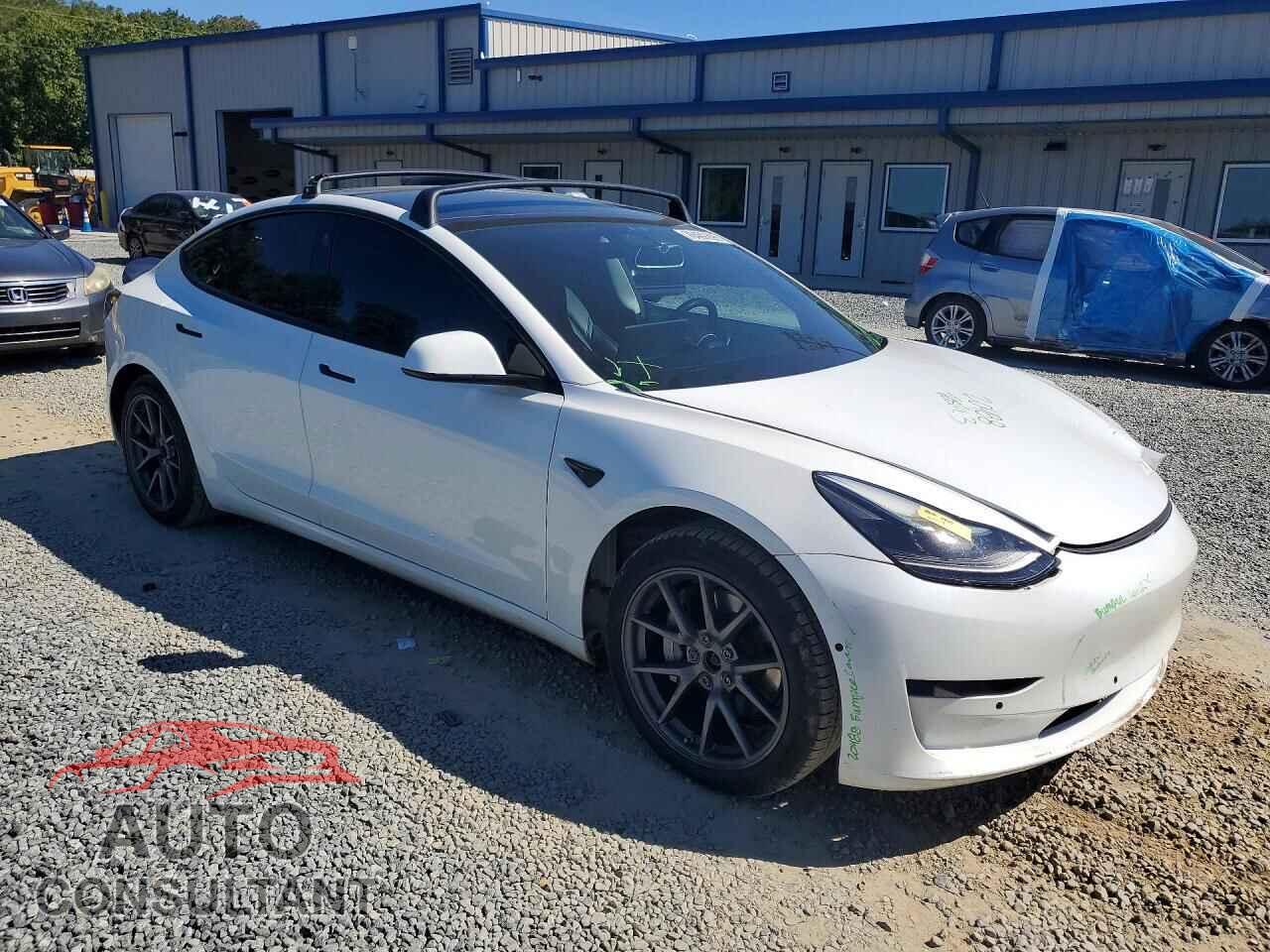 TESLA MODEL 3 2022 - 5YJ3E1EB8NF125562