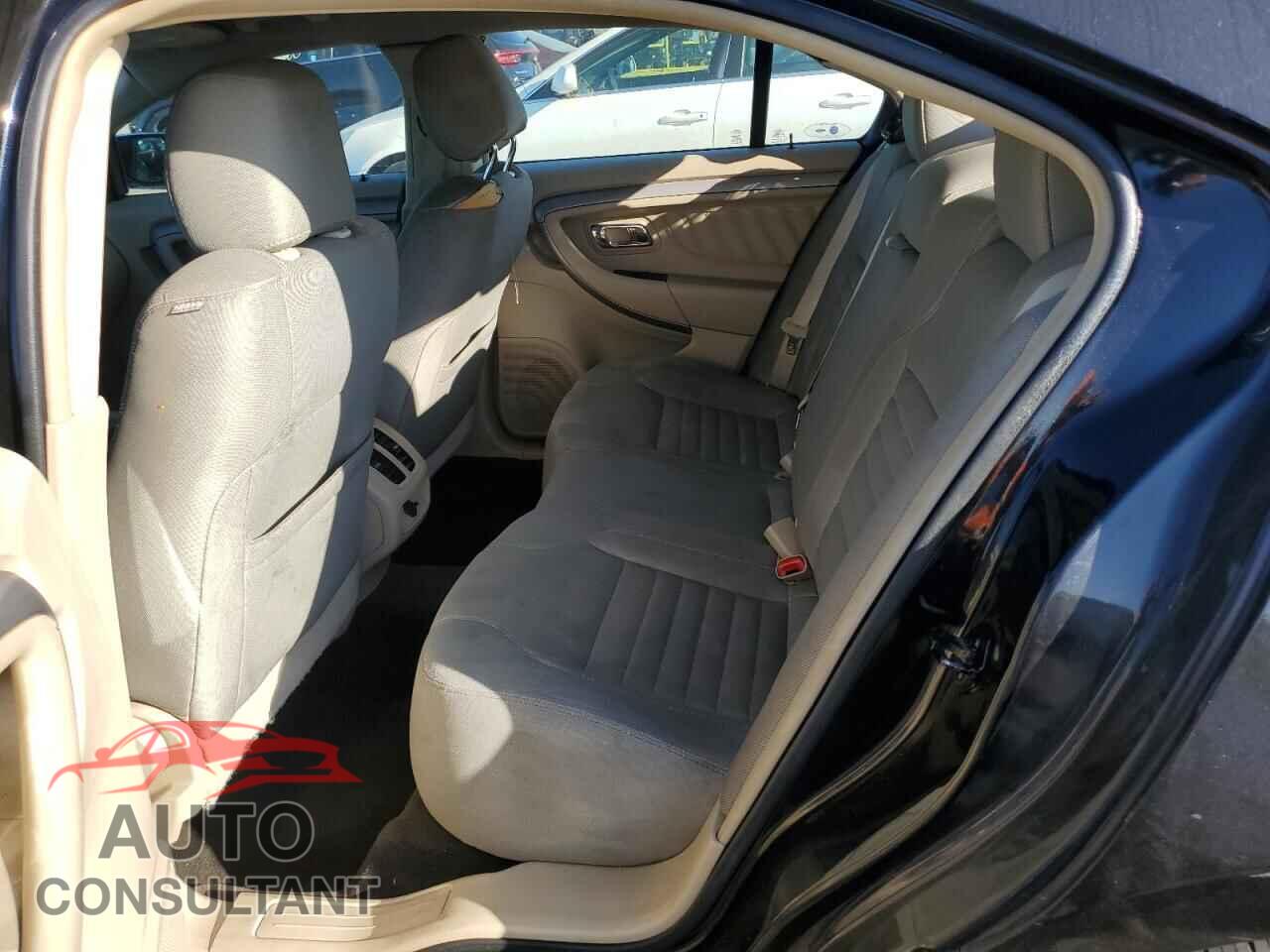 FORD TAURUS 2015 - 1FAHP2D84FG112817