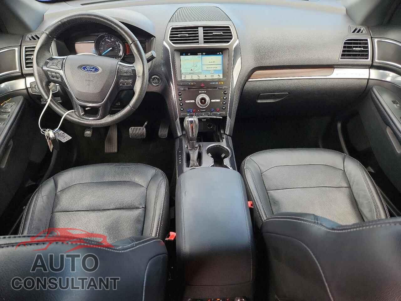 FORD EXPLORER 2018 - 1FM5K7F80JGB85418