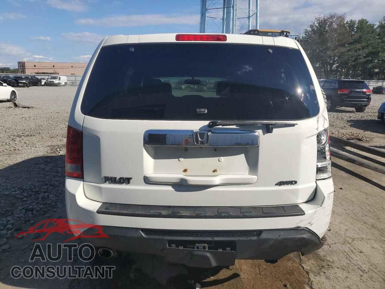HONDA PILOT 2014 - 5FNYF4H58EB055541