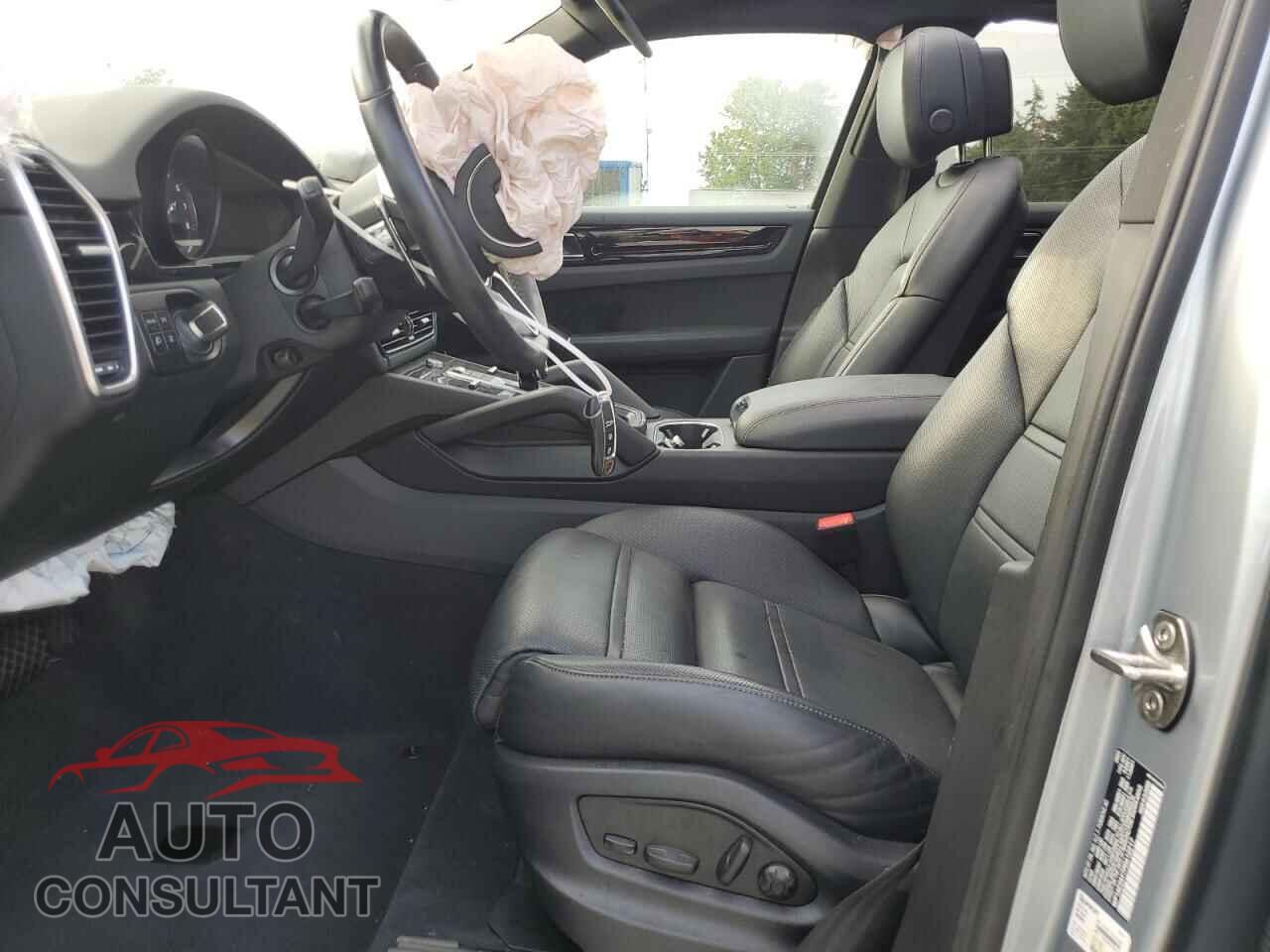 PORSCHE CAYENNE 2023 - WP1AE2AY7PDA12217