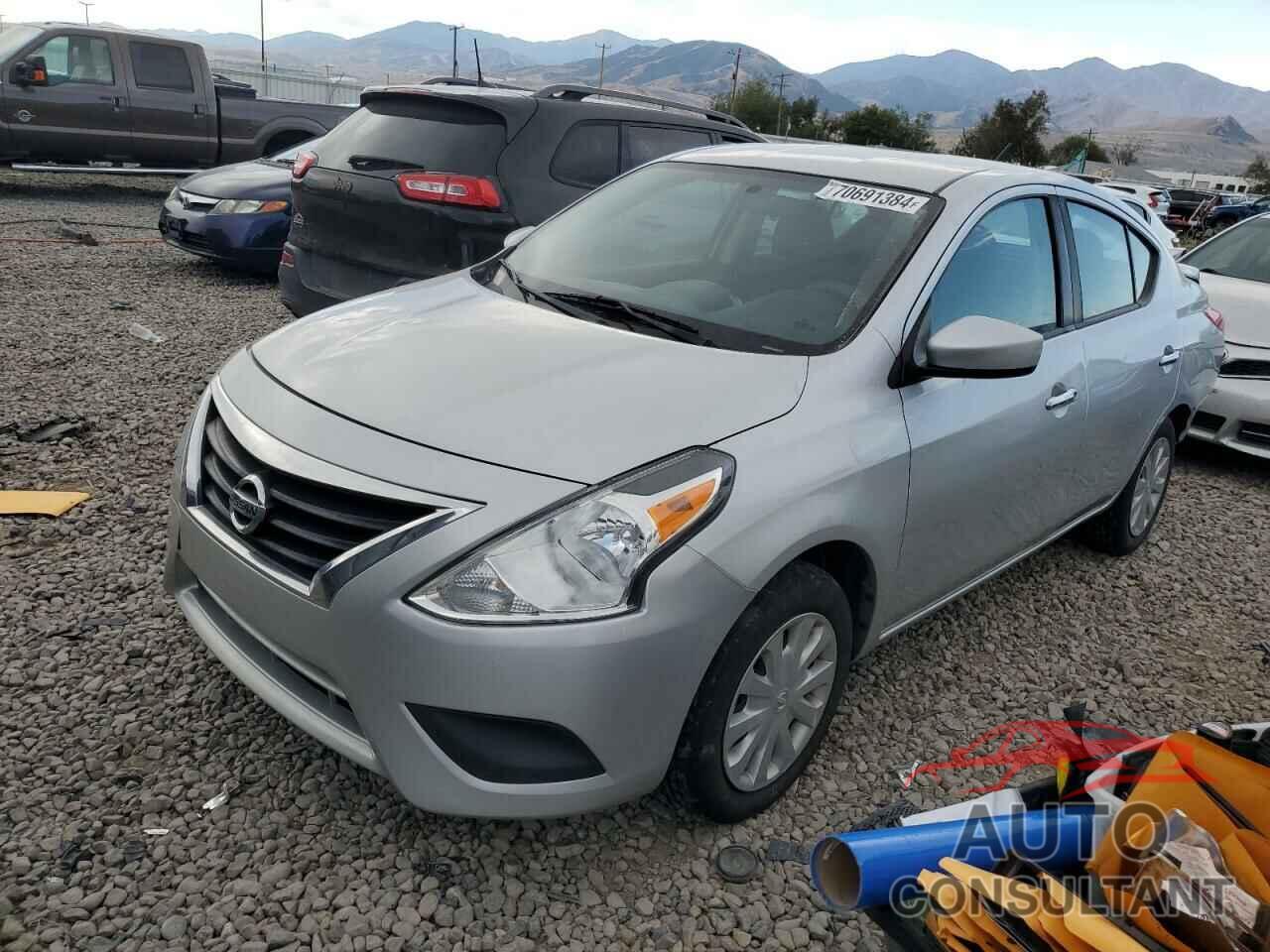 NISSAN VERSA 2018 - 3N1CN7AP3JK406788