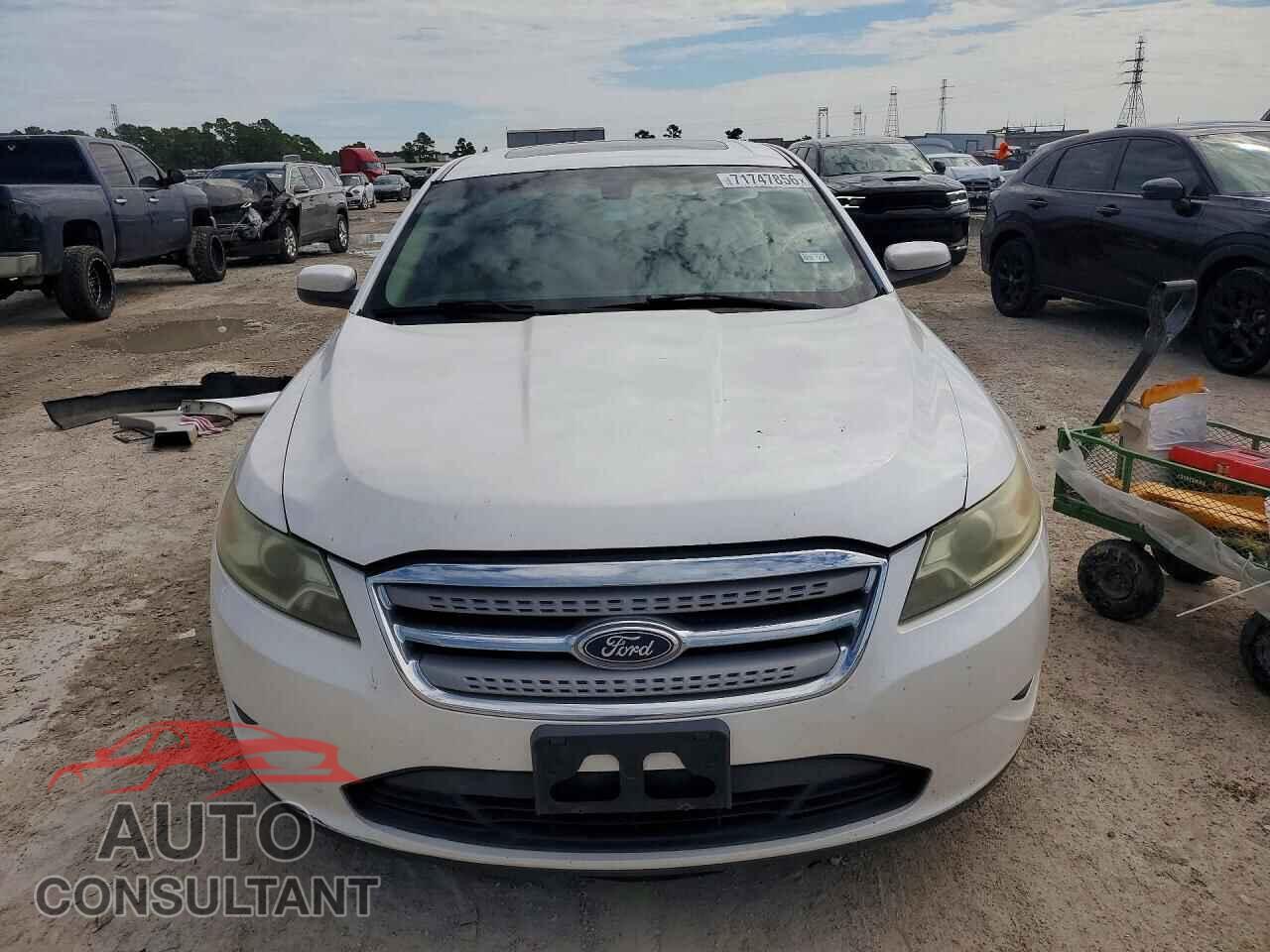 FORD TAURUS 2011 - 1FAHP2EW4BG177397