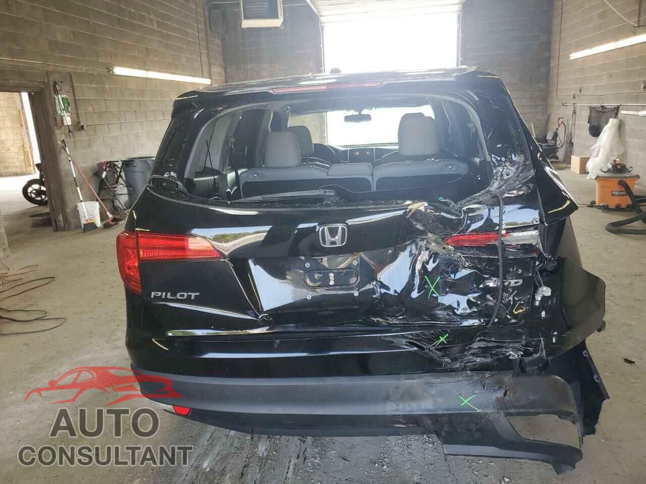 HONDA PILOT 2017 - 5FNYF6H53HB008966