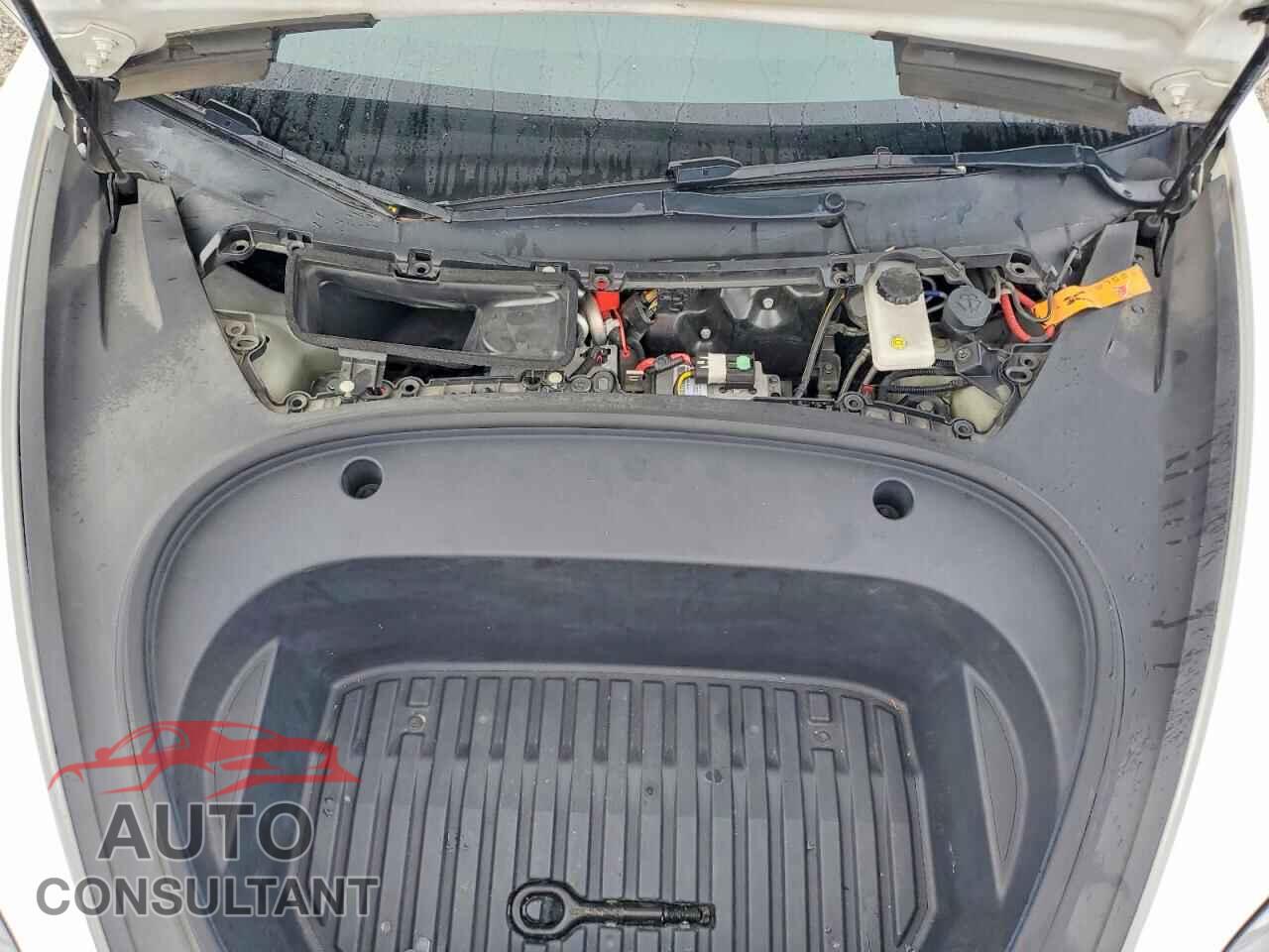 TESLA MODEL 3 2022 - 5YJ3E1EA9NF370524