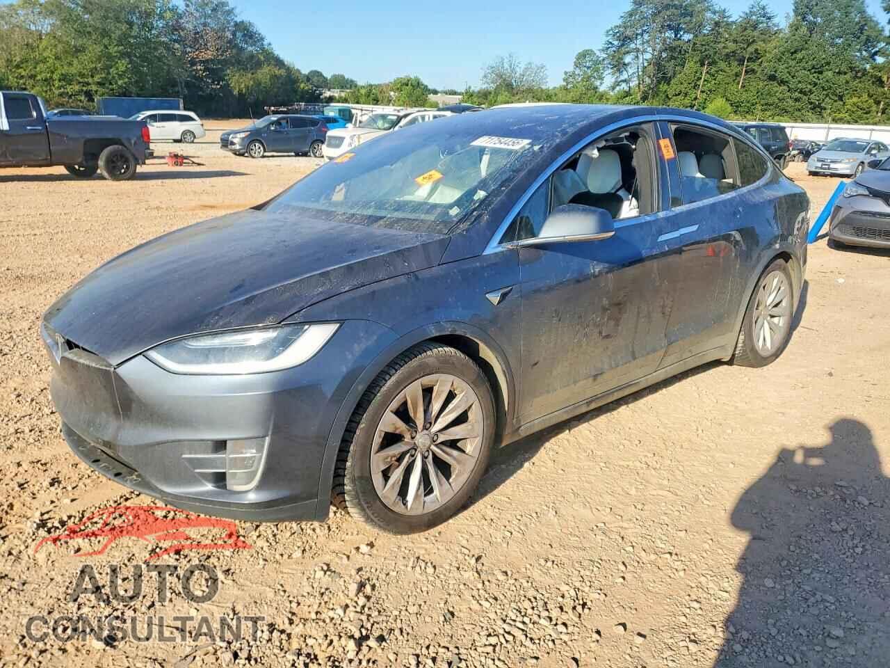 TESLA MODEL X 2017 - 5YJXCBE20HF040622