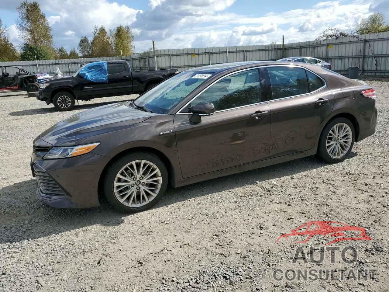 TOYOTA CAMRY 2018 - 4T1B21HK0JU009236