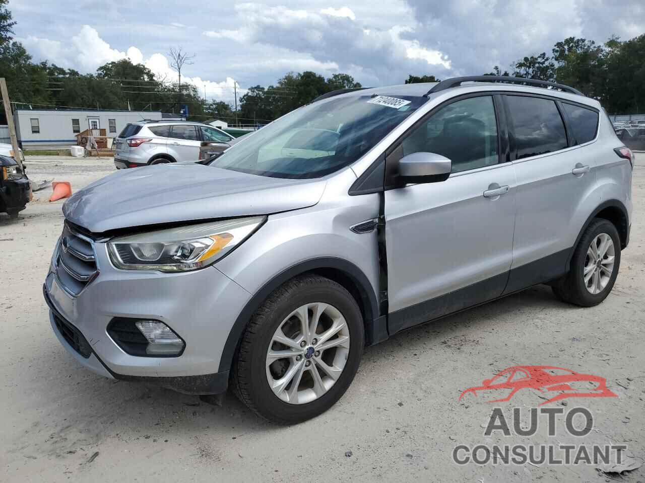FORD ESCAPE 2017 - 1FMCU0GD5HUD04774