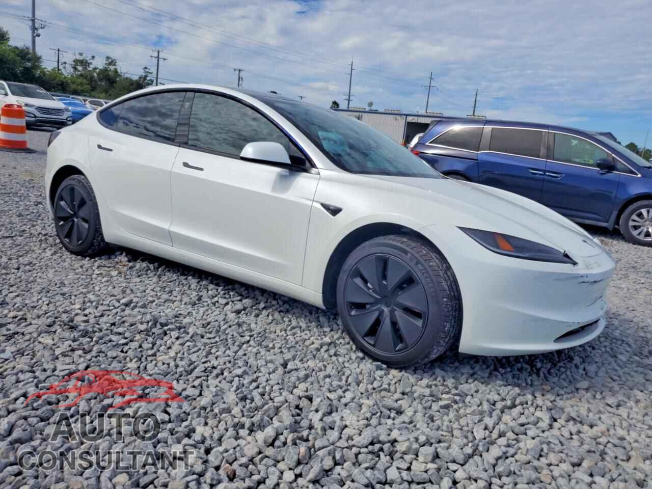TESLA MODEL 3 2026 - 5YJ3E1EA7TF121989