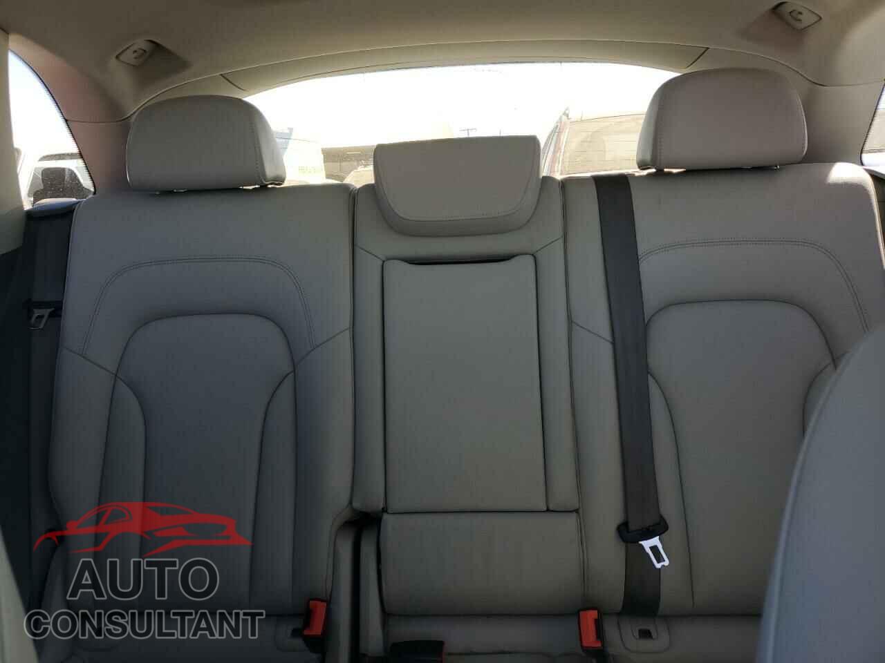 AUDI Q5 2016 - WA1C2AFP2GA002445