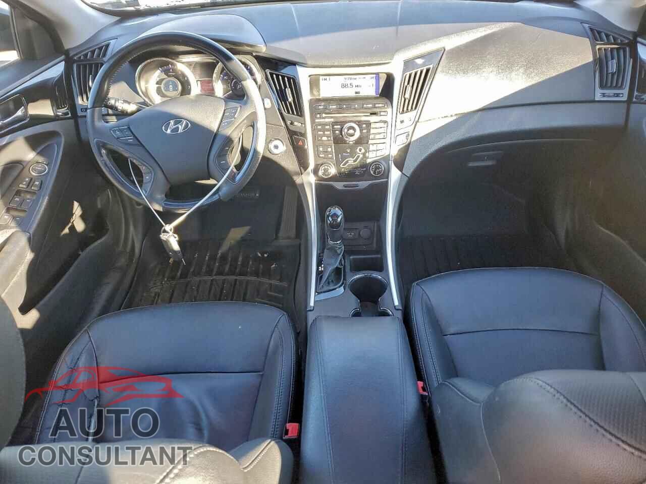HYUNDAI SONATA 2011 - 5NPEC4AC5BH219314