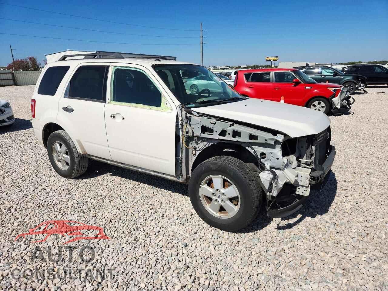 FORD ESCAPE 2009 - 1FMCU03G09KB78112