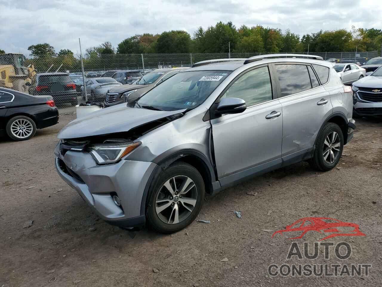 TOYOTA RAV4 2018 - JTMRFREV5JD242890