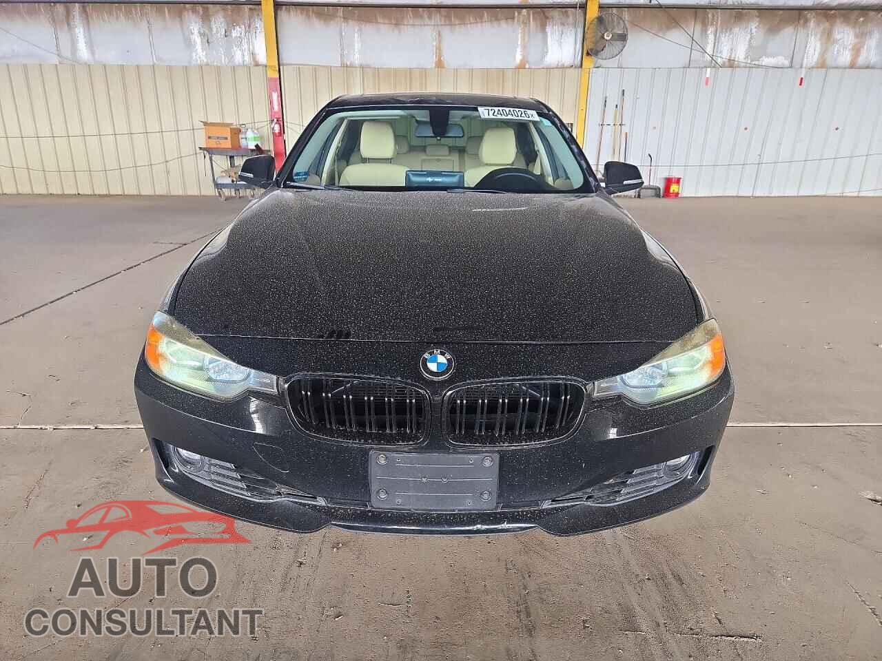 BMW 3 SERIES 2012 - WBA3C1C51CF433875