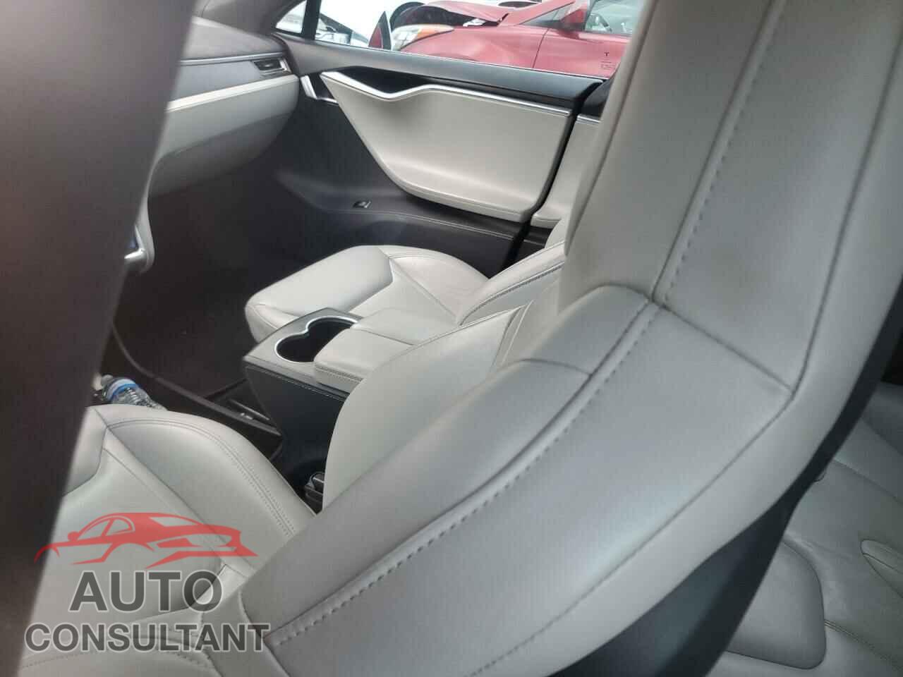TESLA MODEL S 2015 - 5YJSA1E45FF106123