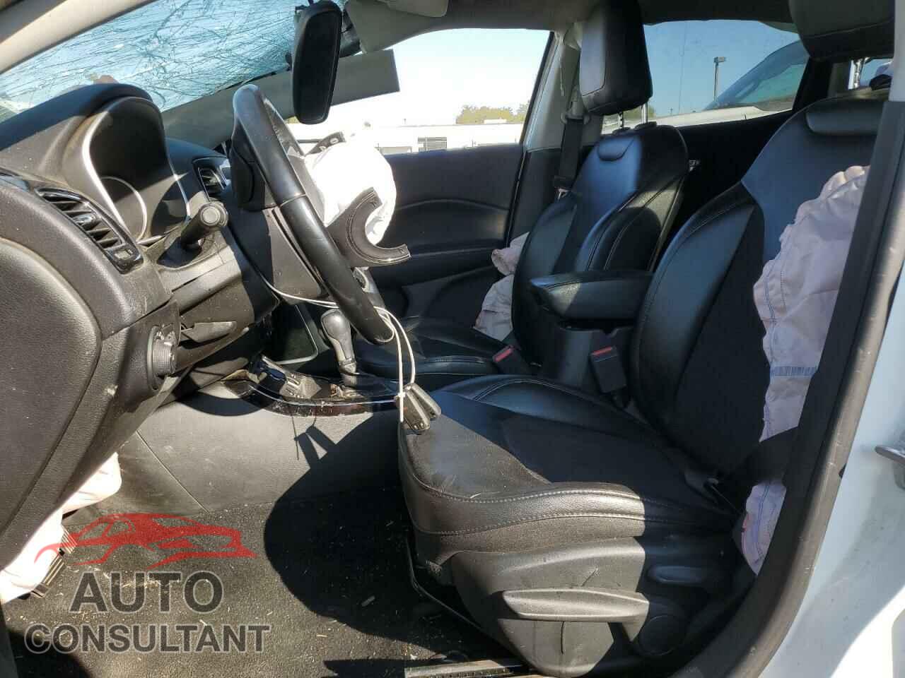 JEEP COMPASS 2020 - 3C4NJDBB5LT150170