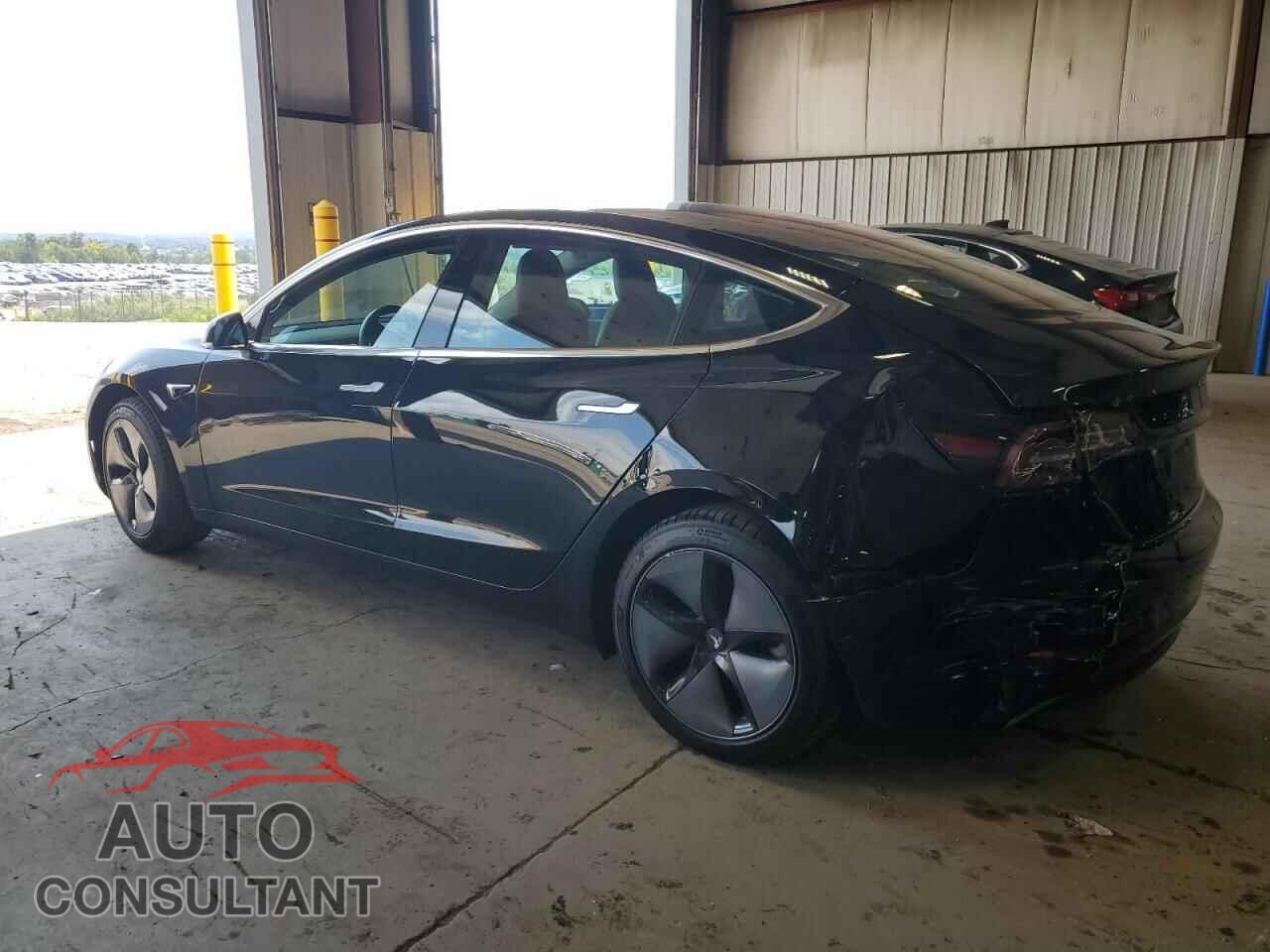 TESLA MODEL 3 2018 - 5YJ3E1EAXJF152280