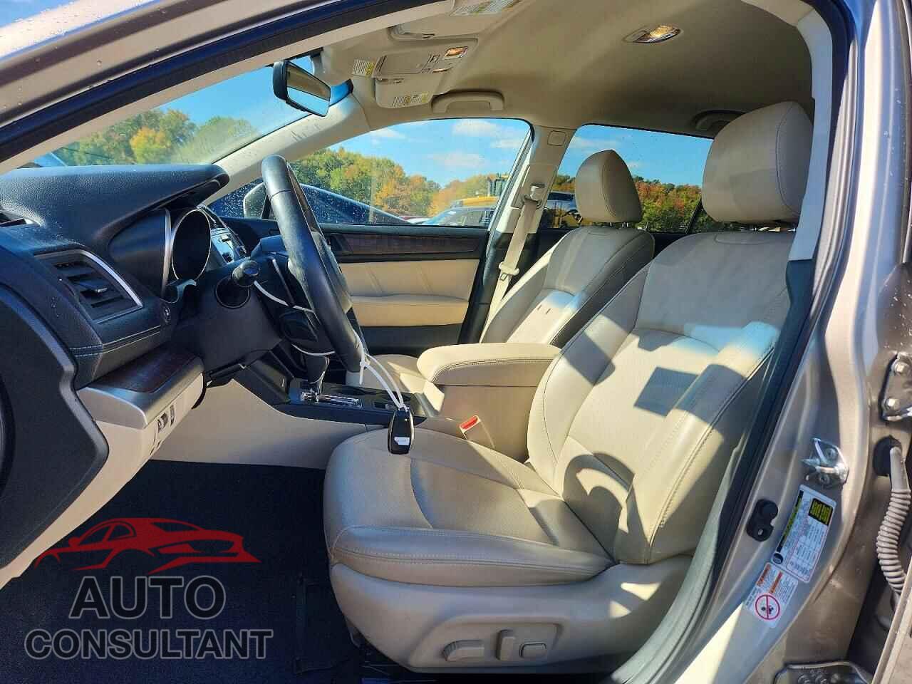 SUBARU OUTBACK 2019 - 4S4BSAJC8K3337420