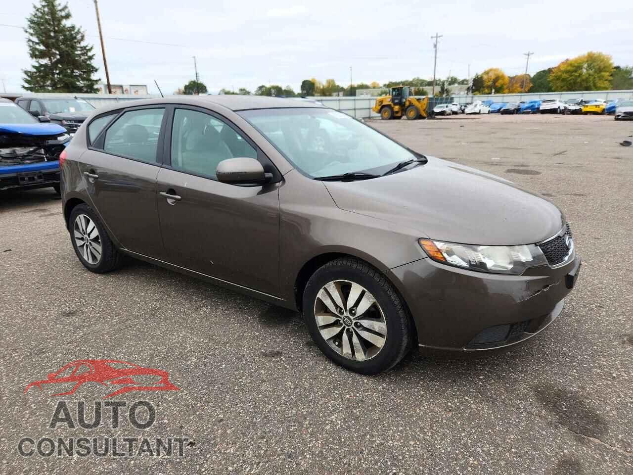 KIA FORTE5 EX 2013 - KNAFU5A23D5669042