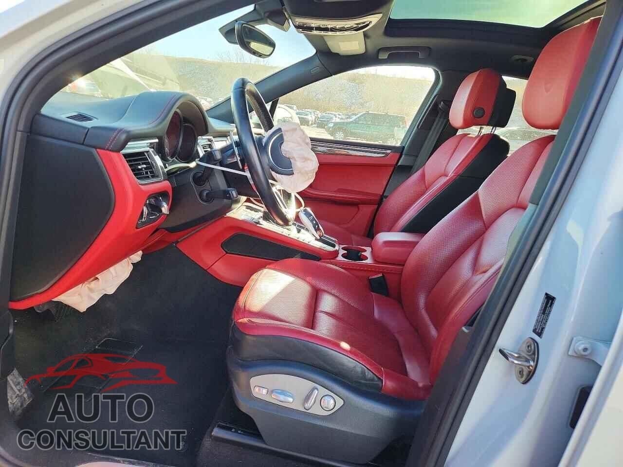 PORSCHE MACAN 2015 - WP1AB2A58FLB69869