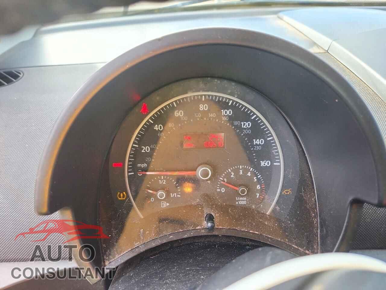 VOLKSWAGEN BEETLE 2010 - 3VWPW3AG2AM029599