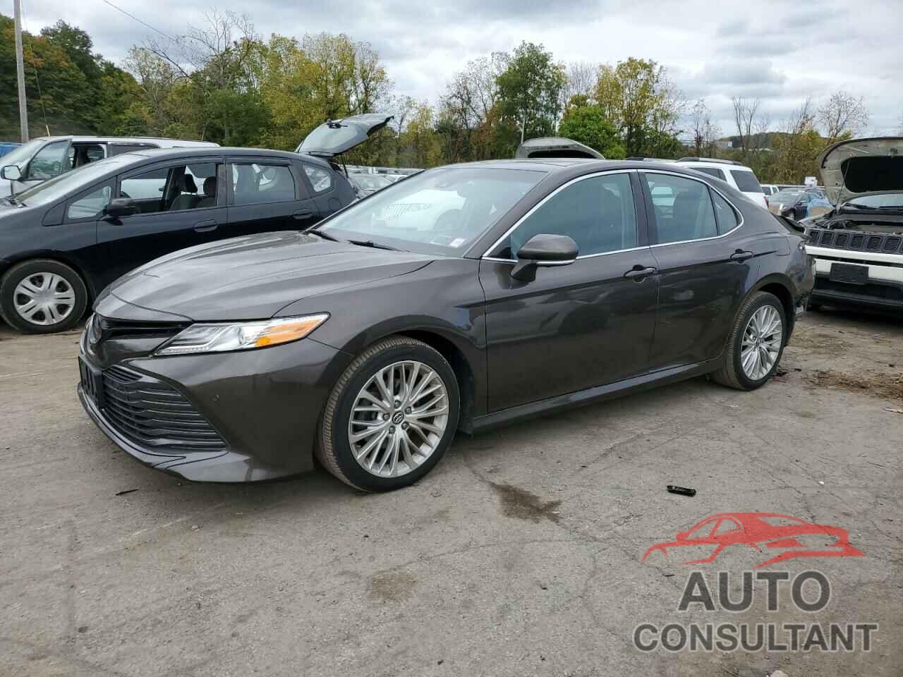 TOYOTA CAMRY 2019 - 4T1B11HK1KU760754
