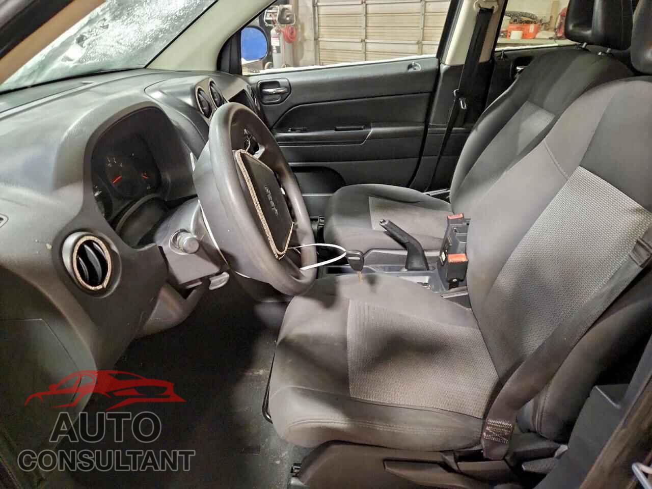JEEP COMPASS 2009 - 1J4FF47B09D100249